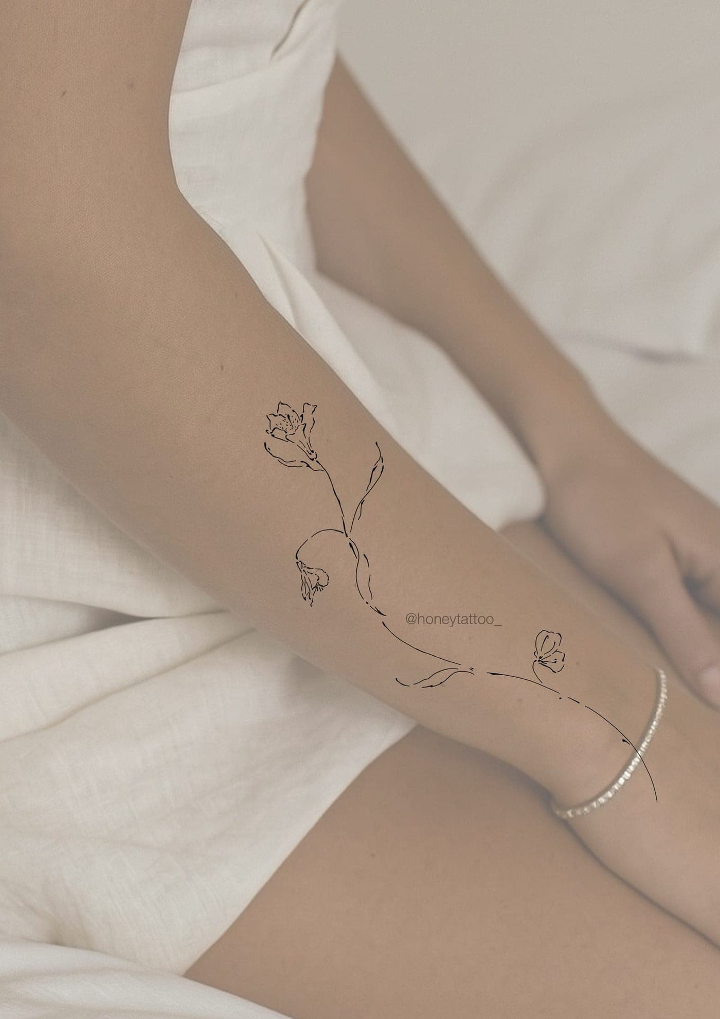Flores en enredadera II · antebrazo